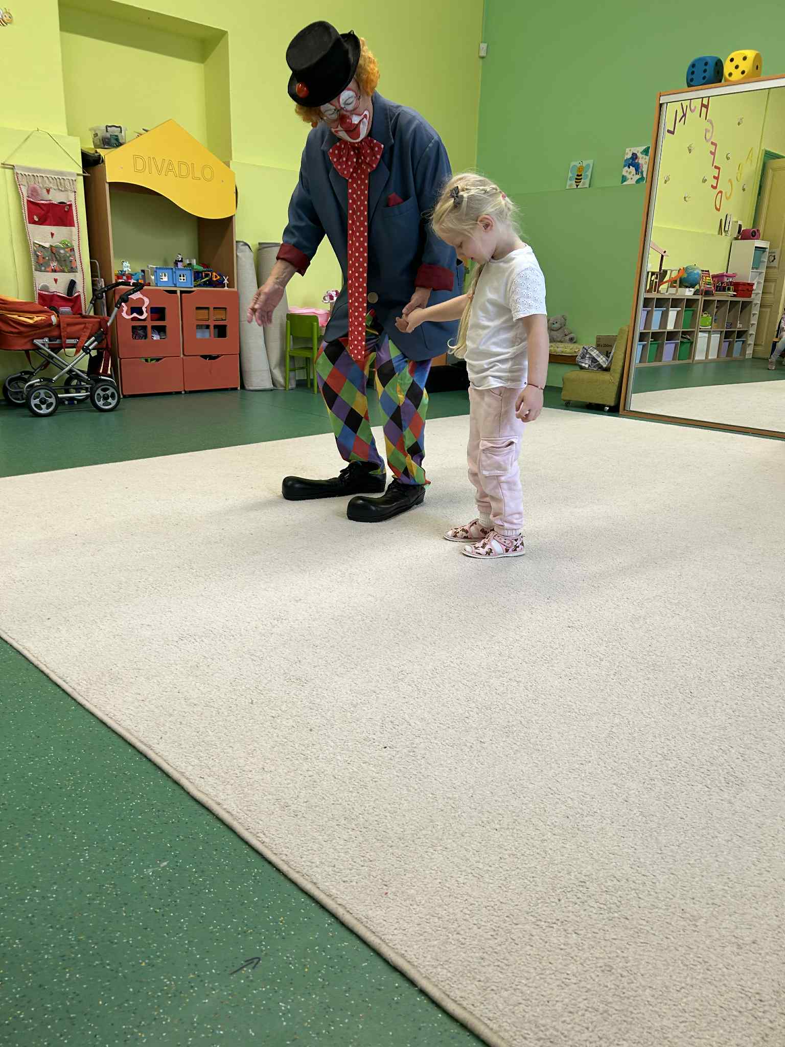 Messenger_creation_5CFDD72A-AC49-44B5-B3F9-1E609853EAA6