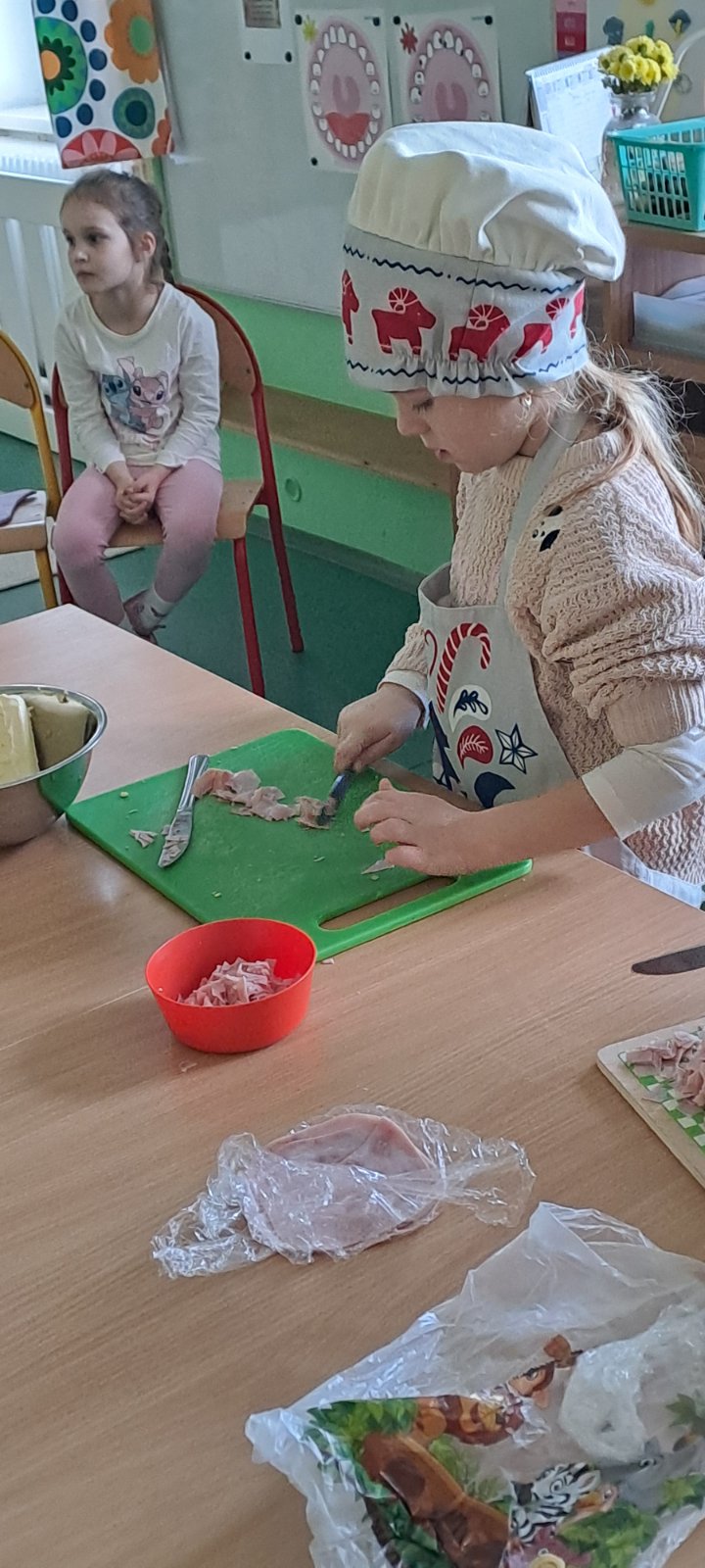 IMG-73605bde7613a3bdba38539eb0d52631-V